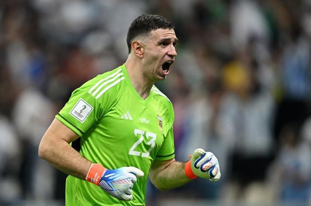 开云 体育-阿根廷门将大马丁：首战输球后，我去找了心理医生