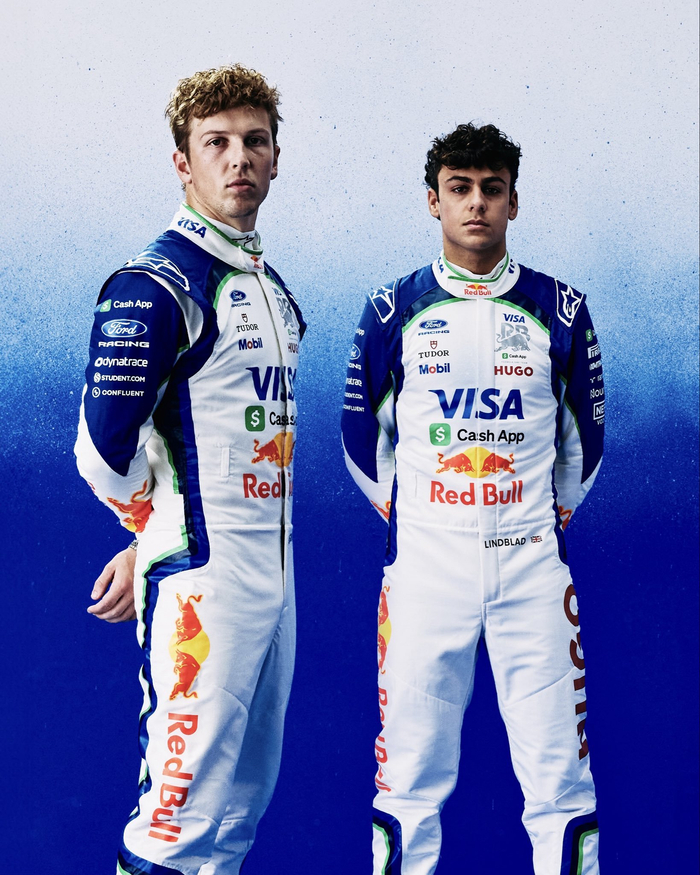 小红牛发布2026赛季赛车服，涂装或延续去年设计|F1|样式|变化_新浪体育_新浪新闻